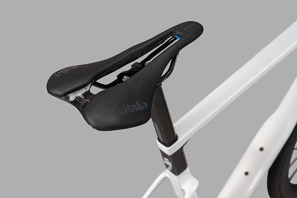 Saddle