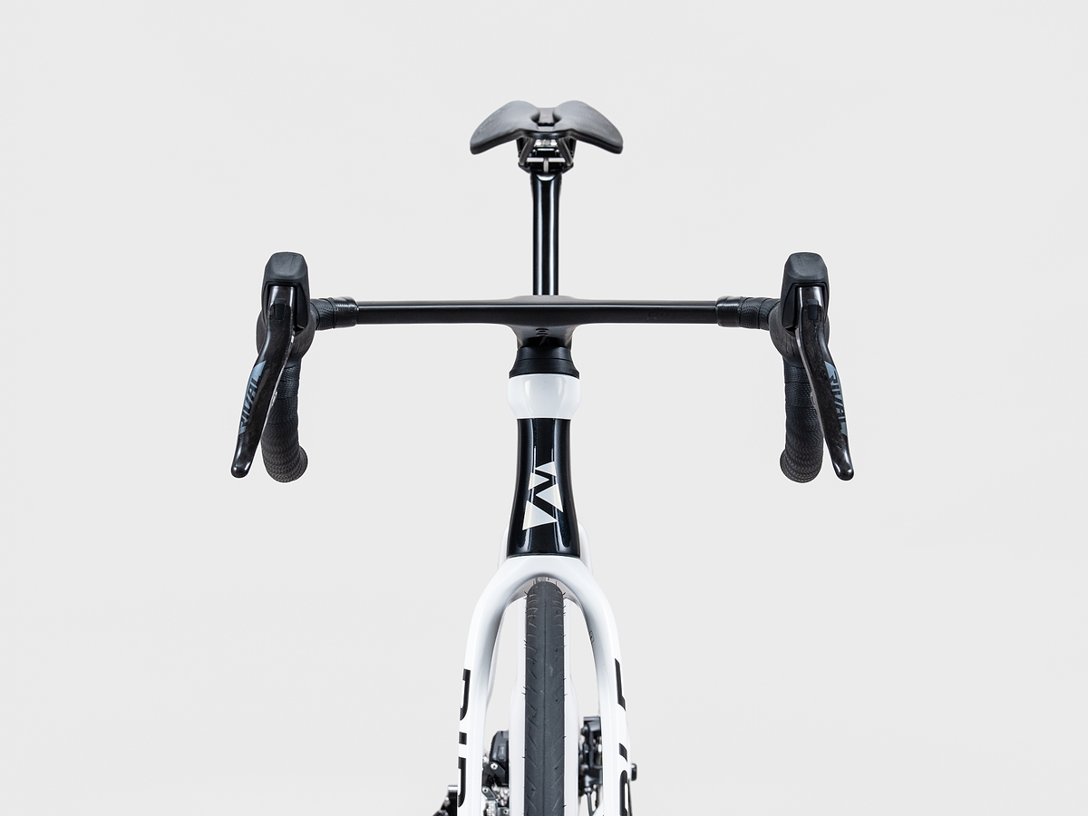 Ultra-Race Rival AXS image 3