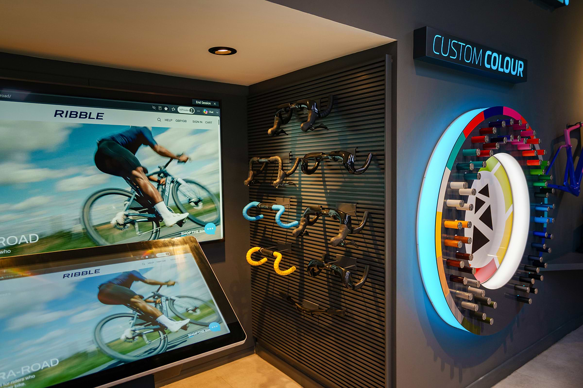 Interactive BIKEBUILDER KIOSK