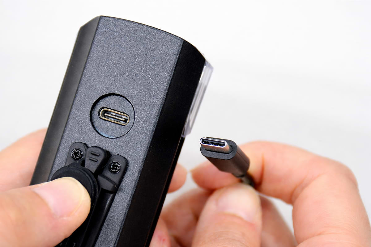 Ampp 2200 Front Light