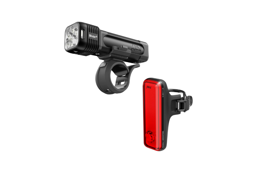 Blinder Pro 1400 and R150 Lightset
