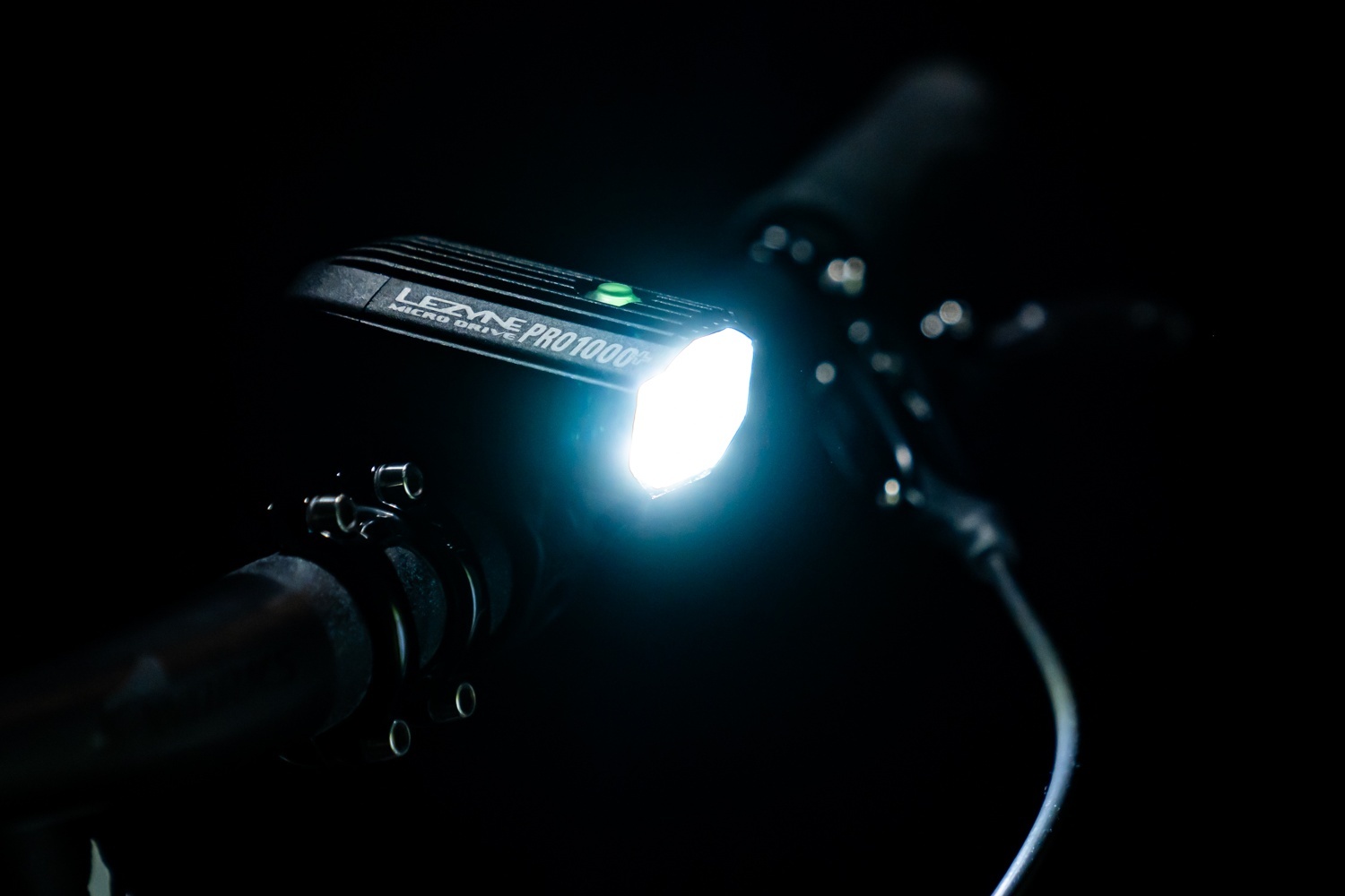 Lezyne Micro Drive Pro 1000+ Front Light | Ribble Cycles
