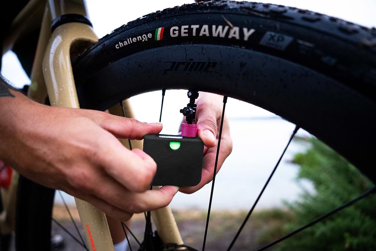 AirMach Electric Mini Inflator Pro