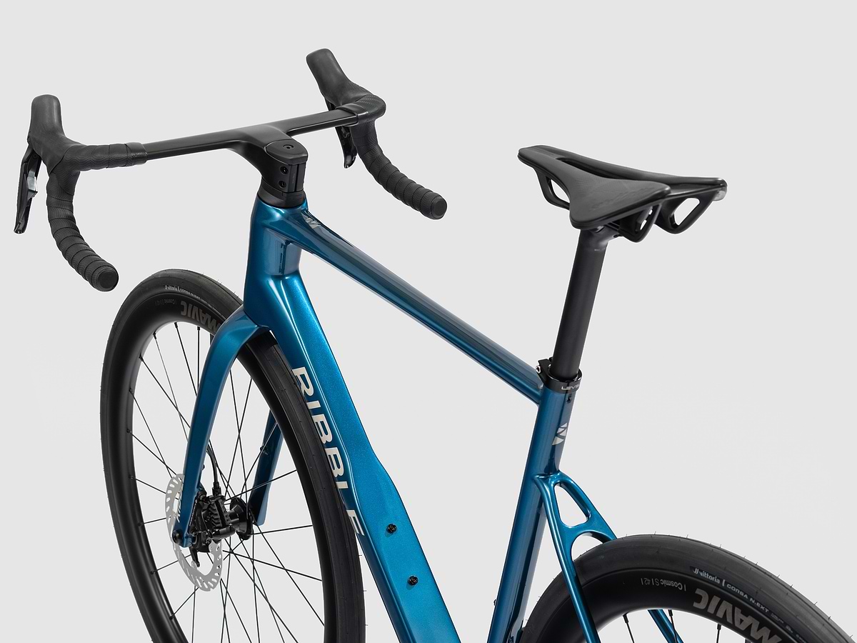 Allroad Carbon 105 Di2 Aero image 2