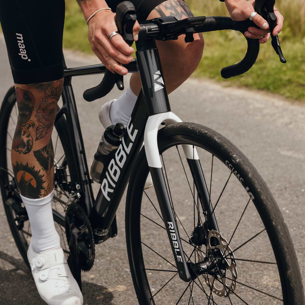 Carbon-Optik. ALLROAD-Fahrgefühl.
