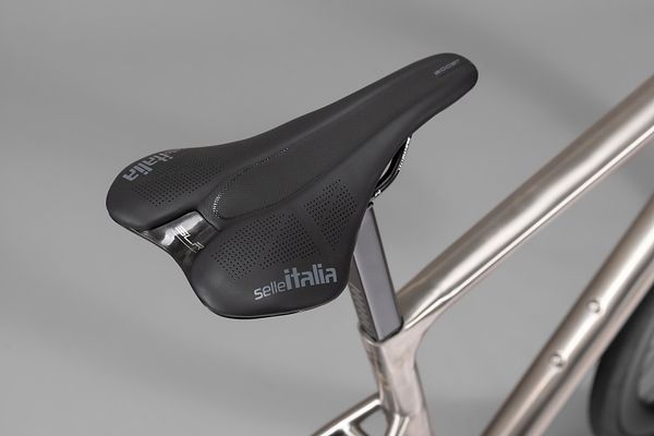 Saddle