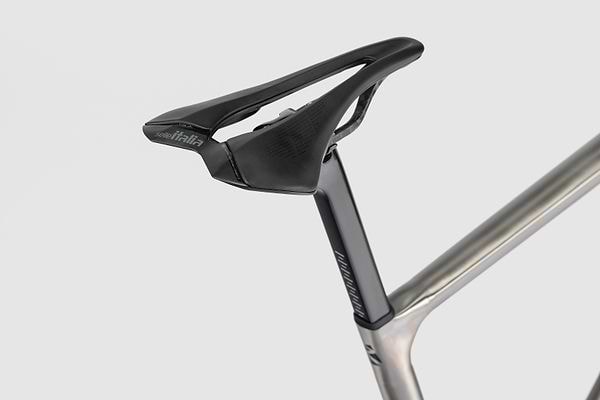 Saddle