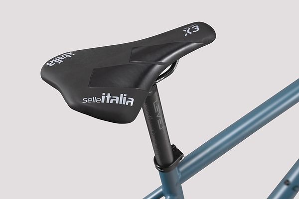 Saddle