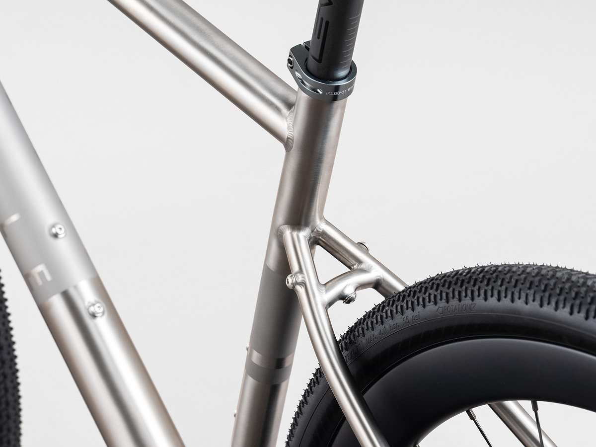 Gravel Ti Force XPLR AXS E1 image 5