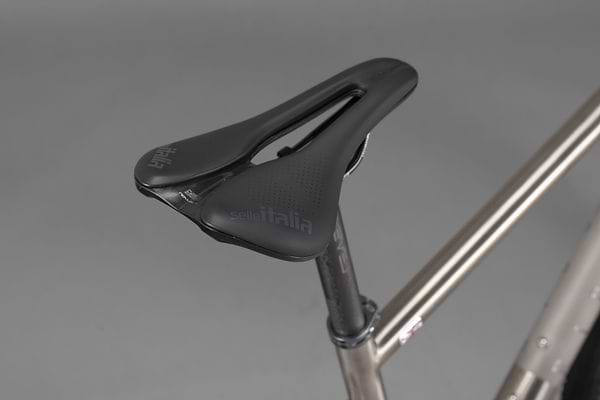 Saddle
