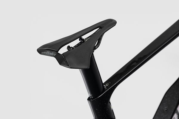 Saddle