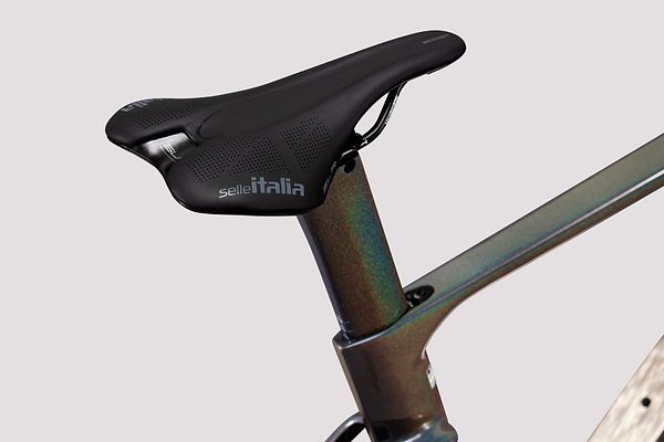 Saddle