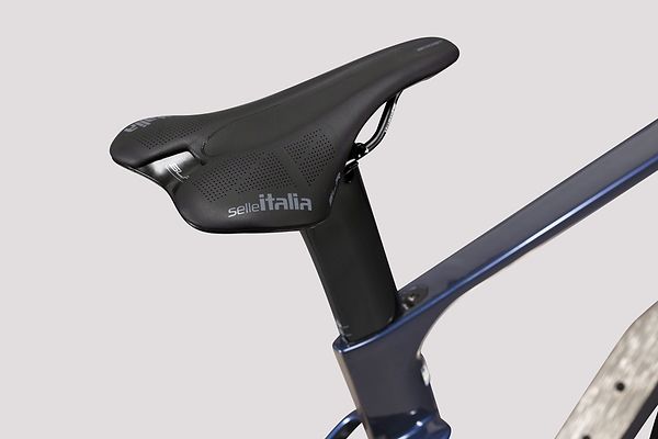 Saddle