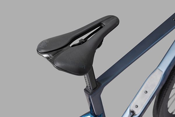 Saddle