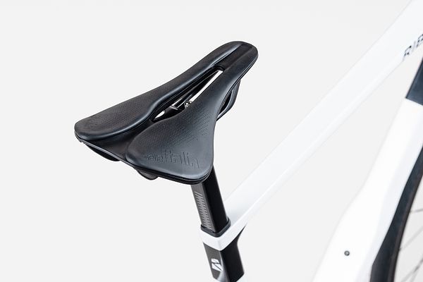 Saddle
