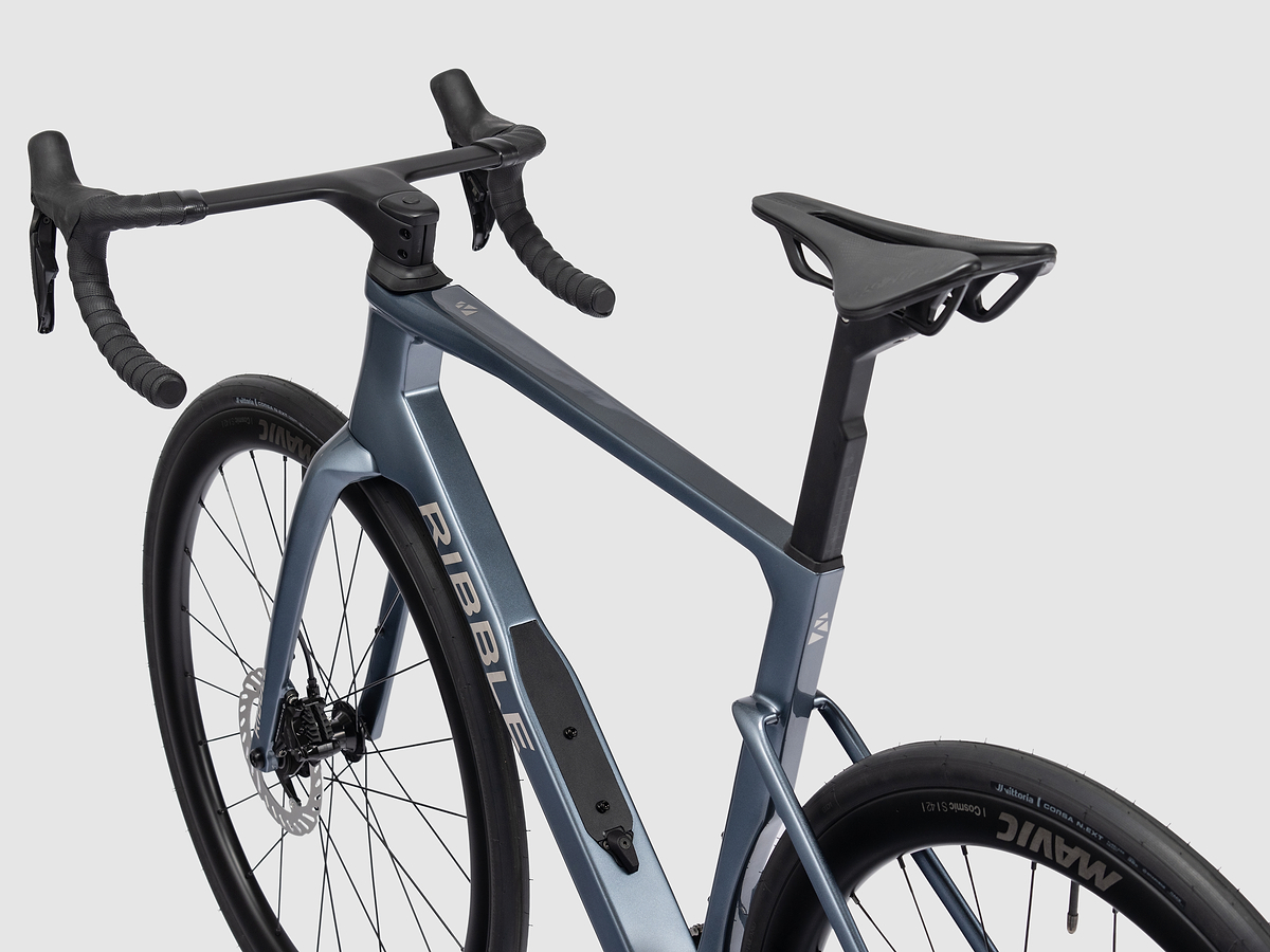 Ultra-Road 105 Di2 Aero image 2