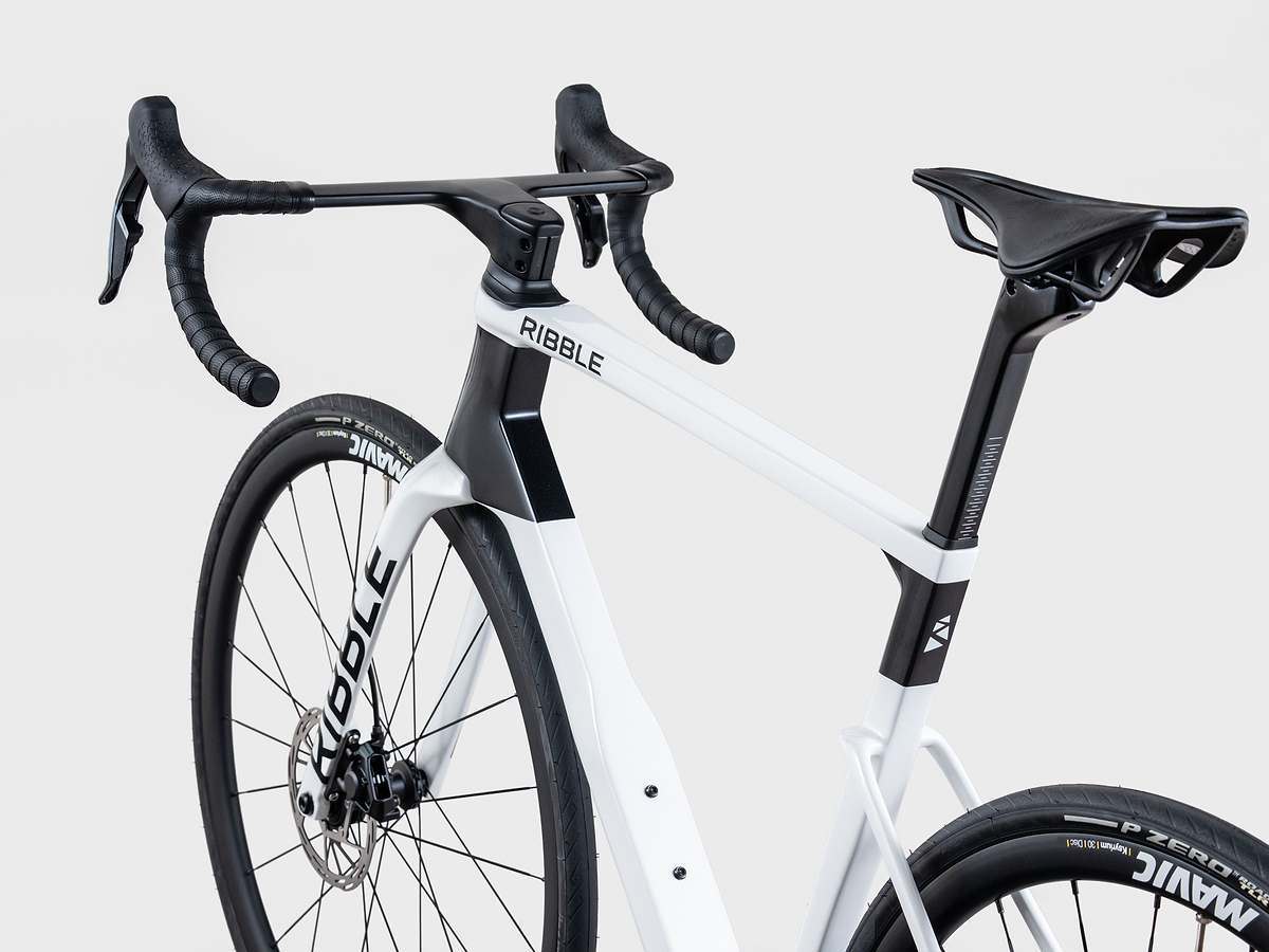 Ultra-Race Rival AXS image 2