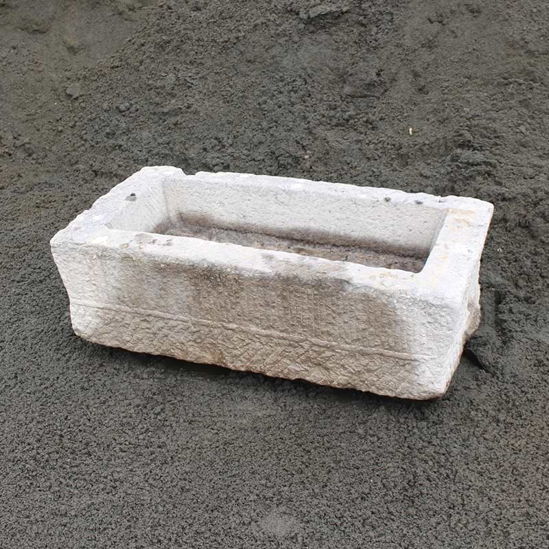 Granit trug