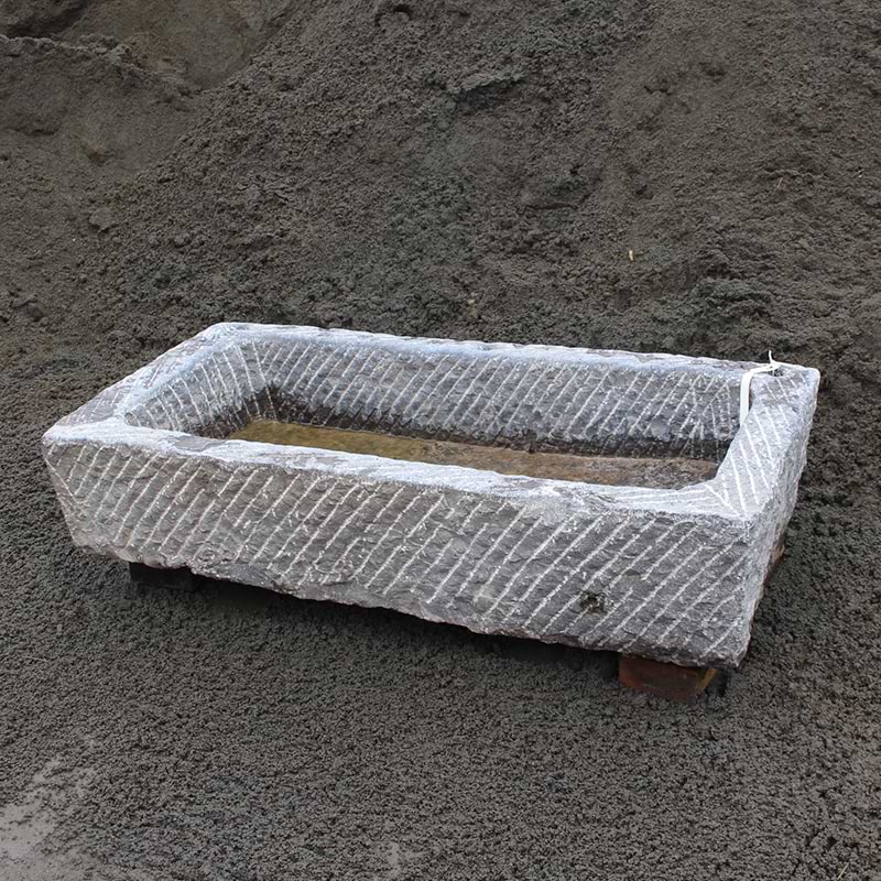 Granit trug