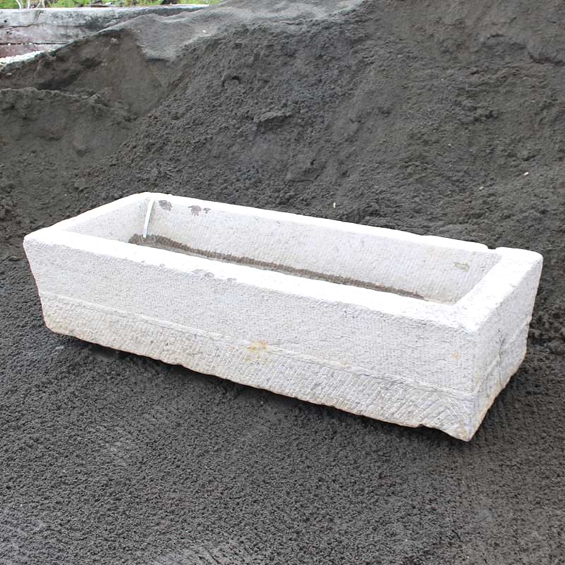 Granit trug