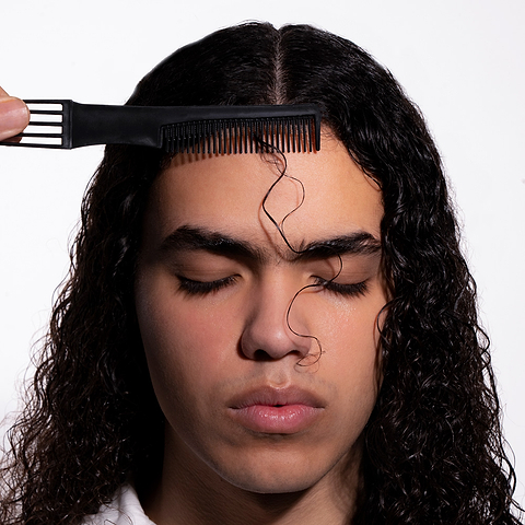 La dihydroxyacétone, un actif efficace pour les cheveux ?