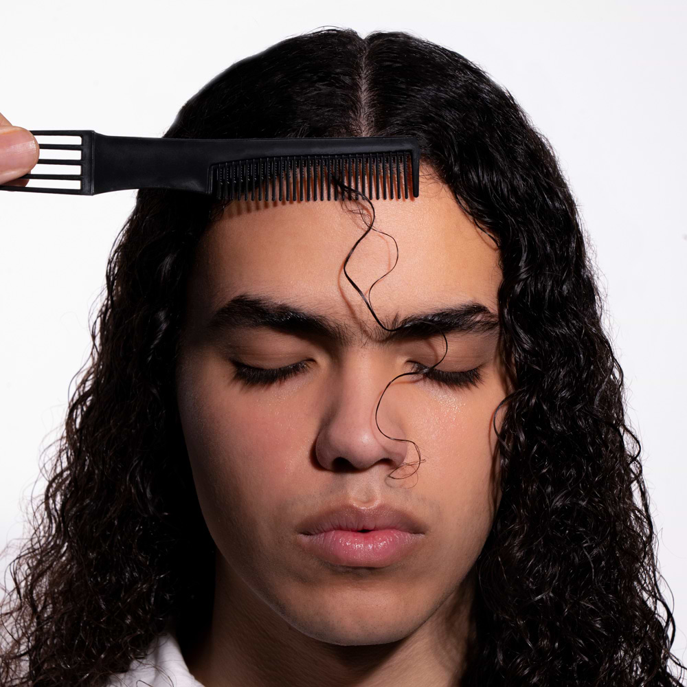 Tout savoir sur l'exfoliation du cuir chevelu.
