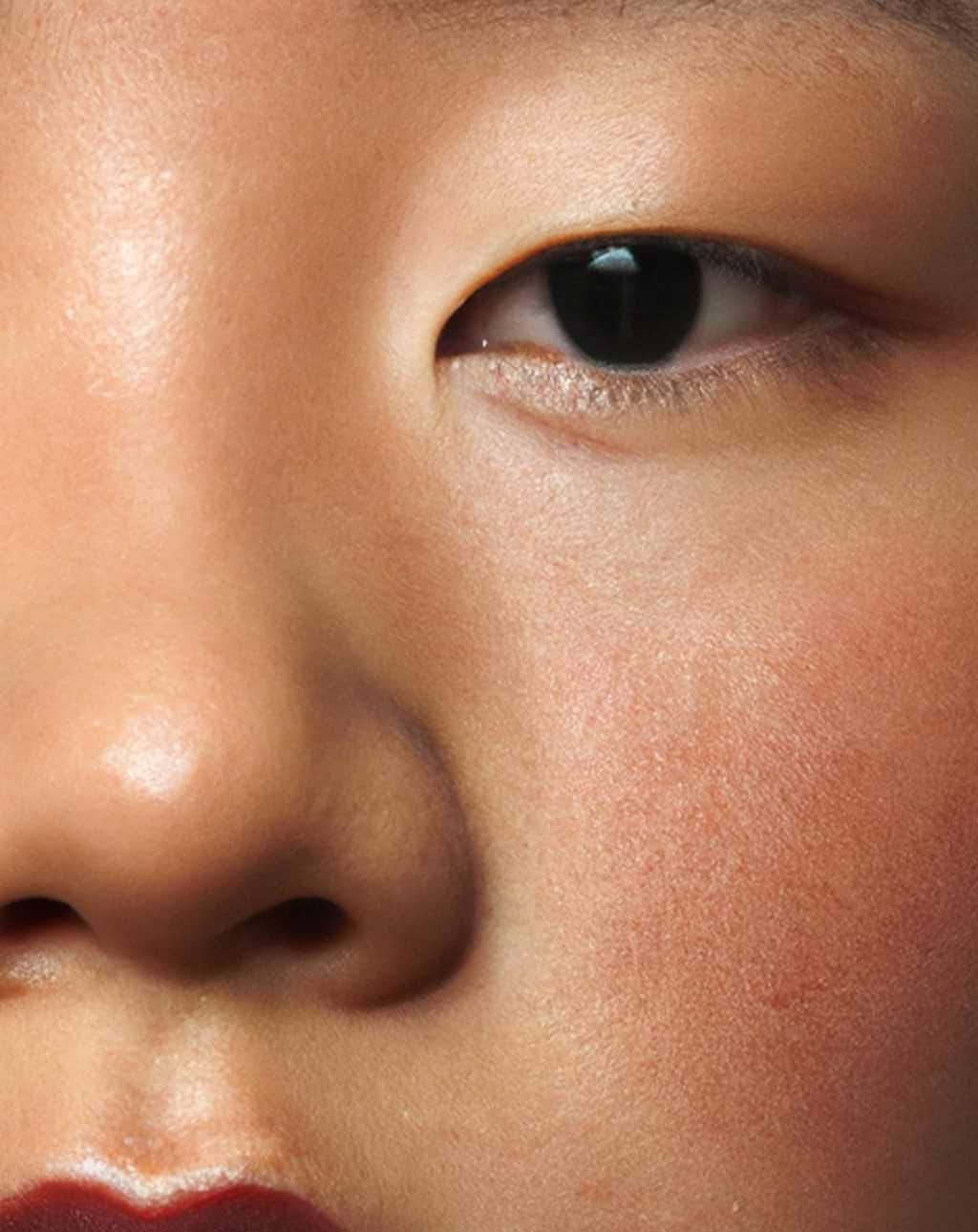 Huile d'avocat et contour des yeux.