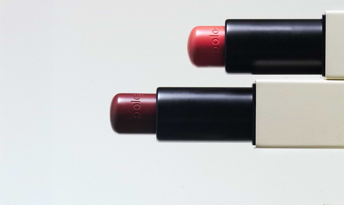 Baume à lèvres teinté ou rouge à lèvres ?