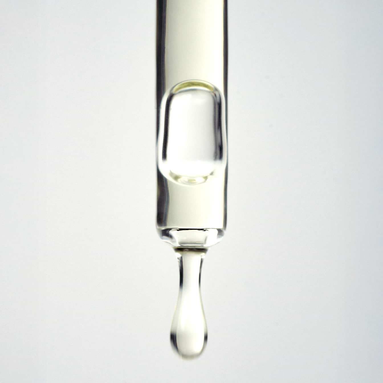 Radiance Serum - 11% Vitamin C + Silk Tree Extractg — Typology