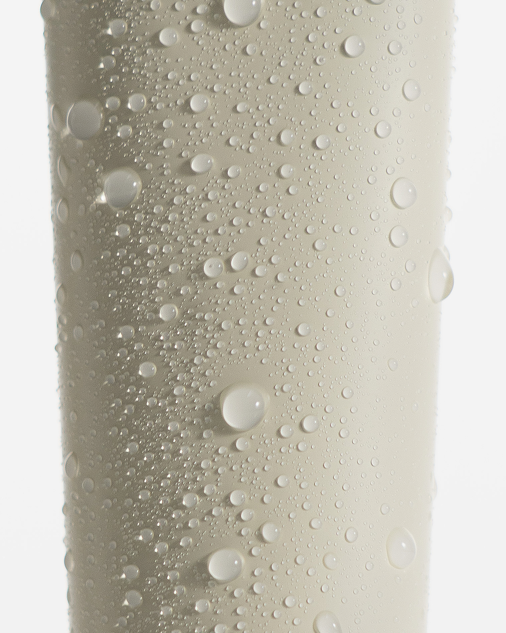 Rôle eau soins cosmétiques.