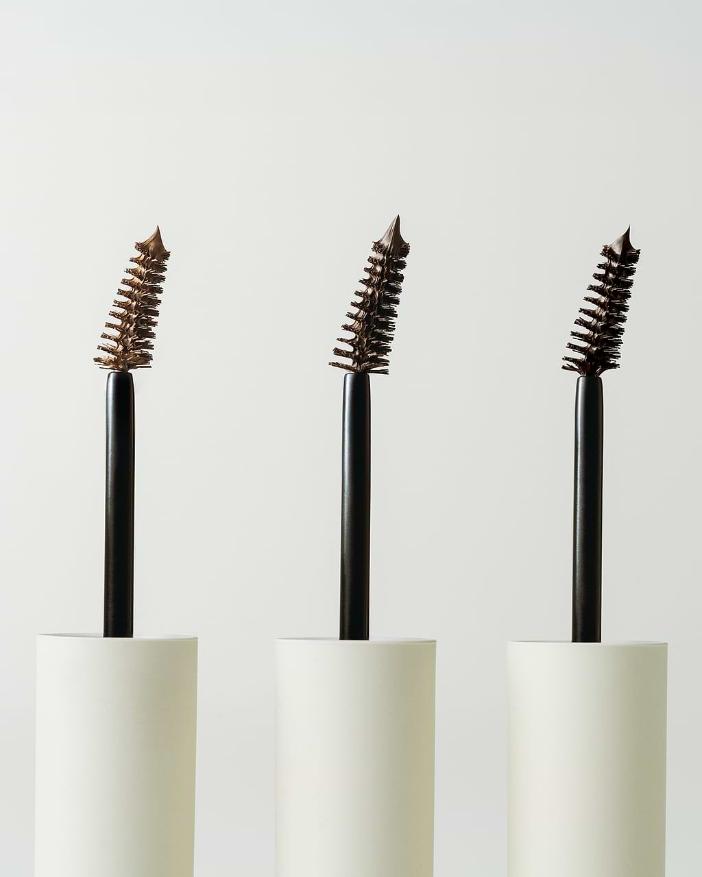 Gel Fortifiant Sourcils  Peptides de pois 1% + Huile de ricin — Typology