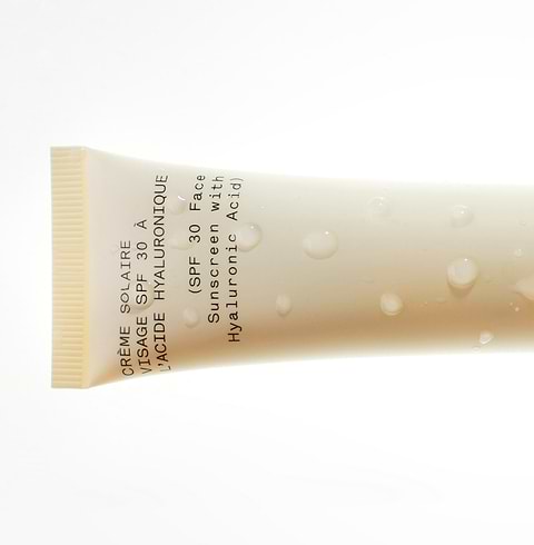 Bis-Ethylhexyloxyphenol Methoxyphenyl Triazine.