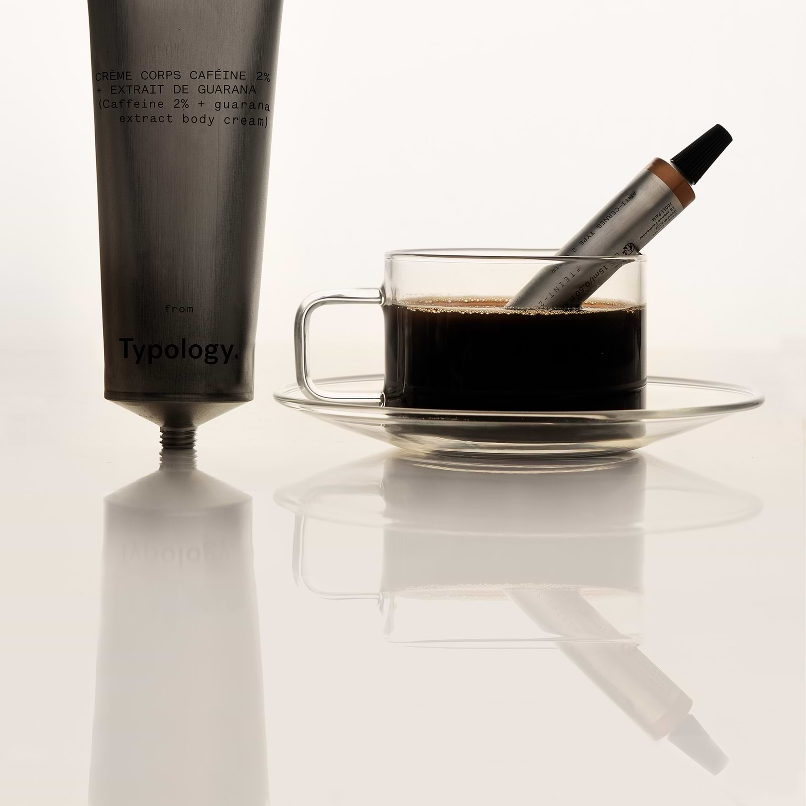Soins cosmétiques à la caféine.