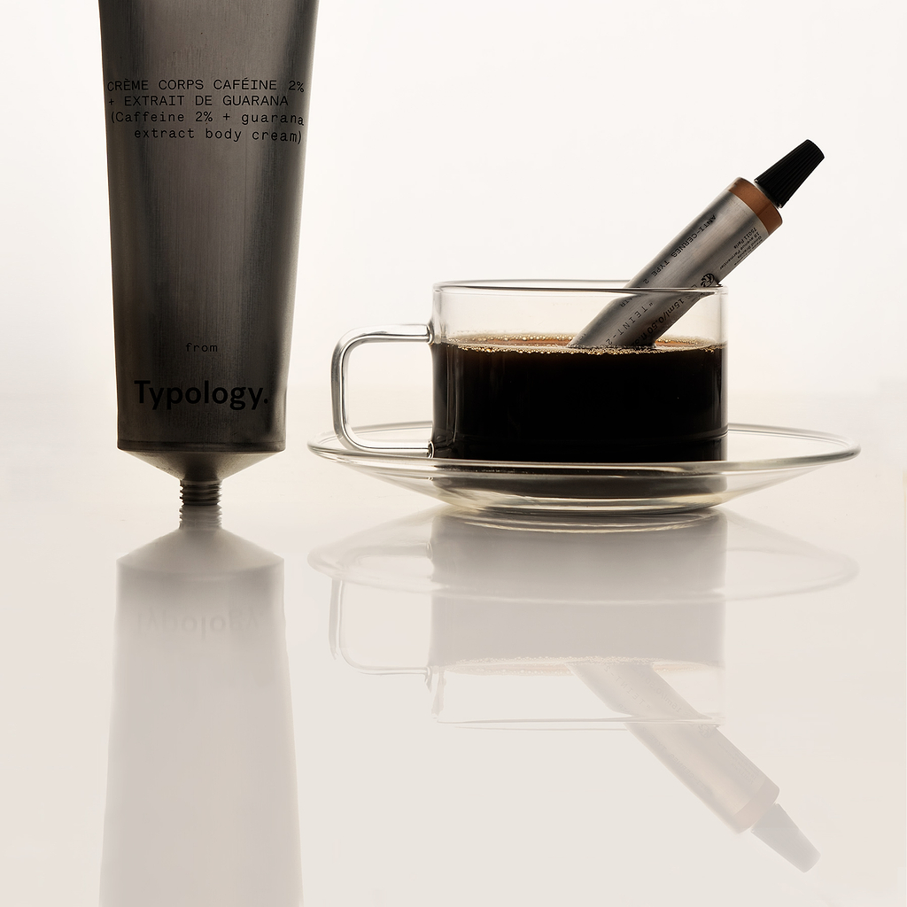 Soins cosmétiques à la caféine.
