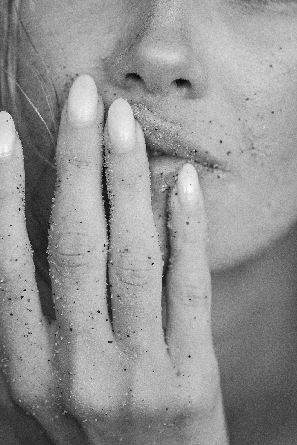 Raisons exfoliation lèvres.