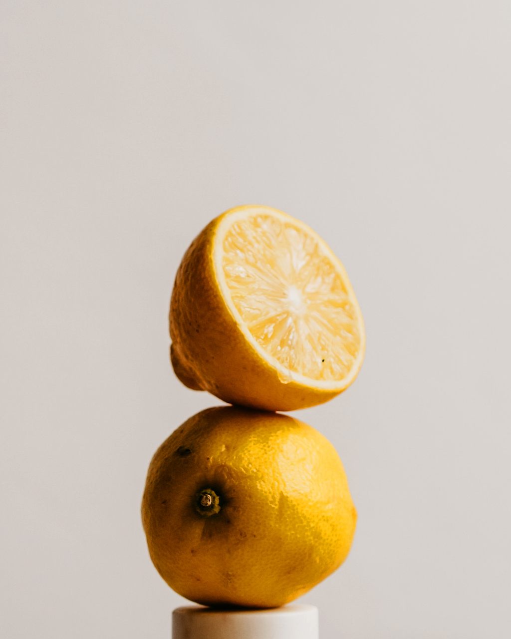 Le bicarbonate de soude et le citron permettent de blanchir les dents. Vrai ou faux ?