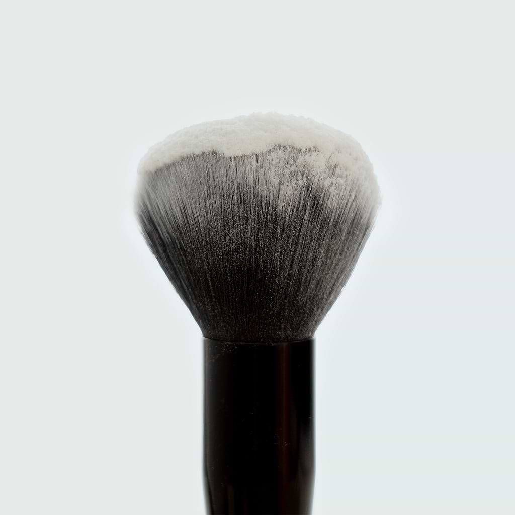 Poudre Libre Matifiante Zinc PCA 1% + Acide hyaluronique — Typology