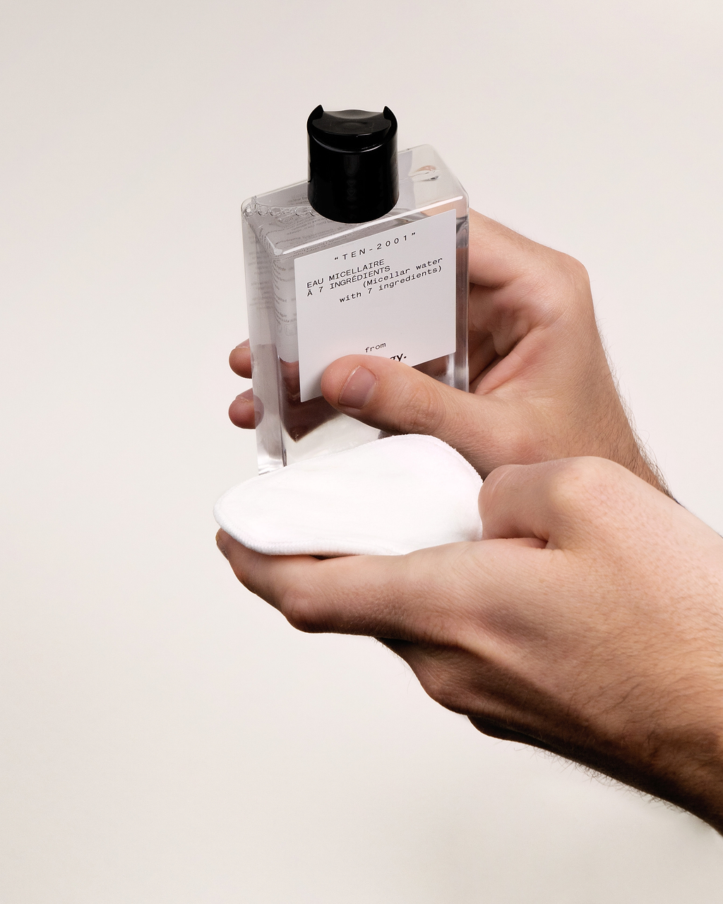 Mode d'emploi eau micellaire.