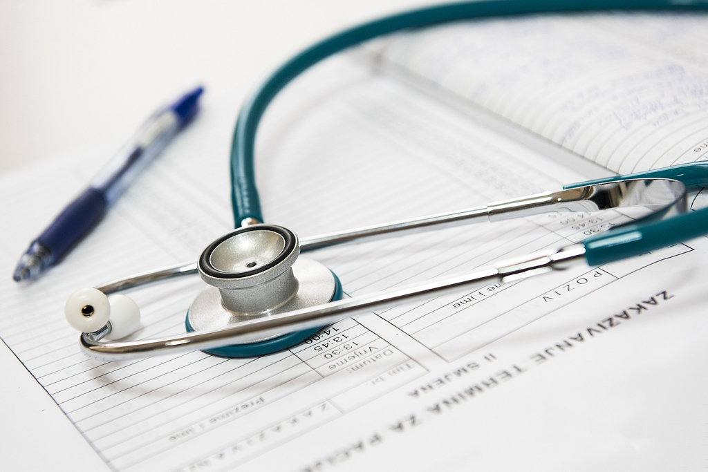 Interview dermatologue diagnostic et prise en charge psoriasis.