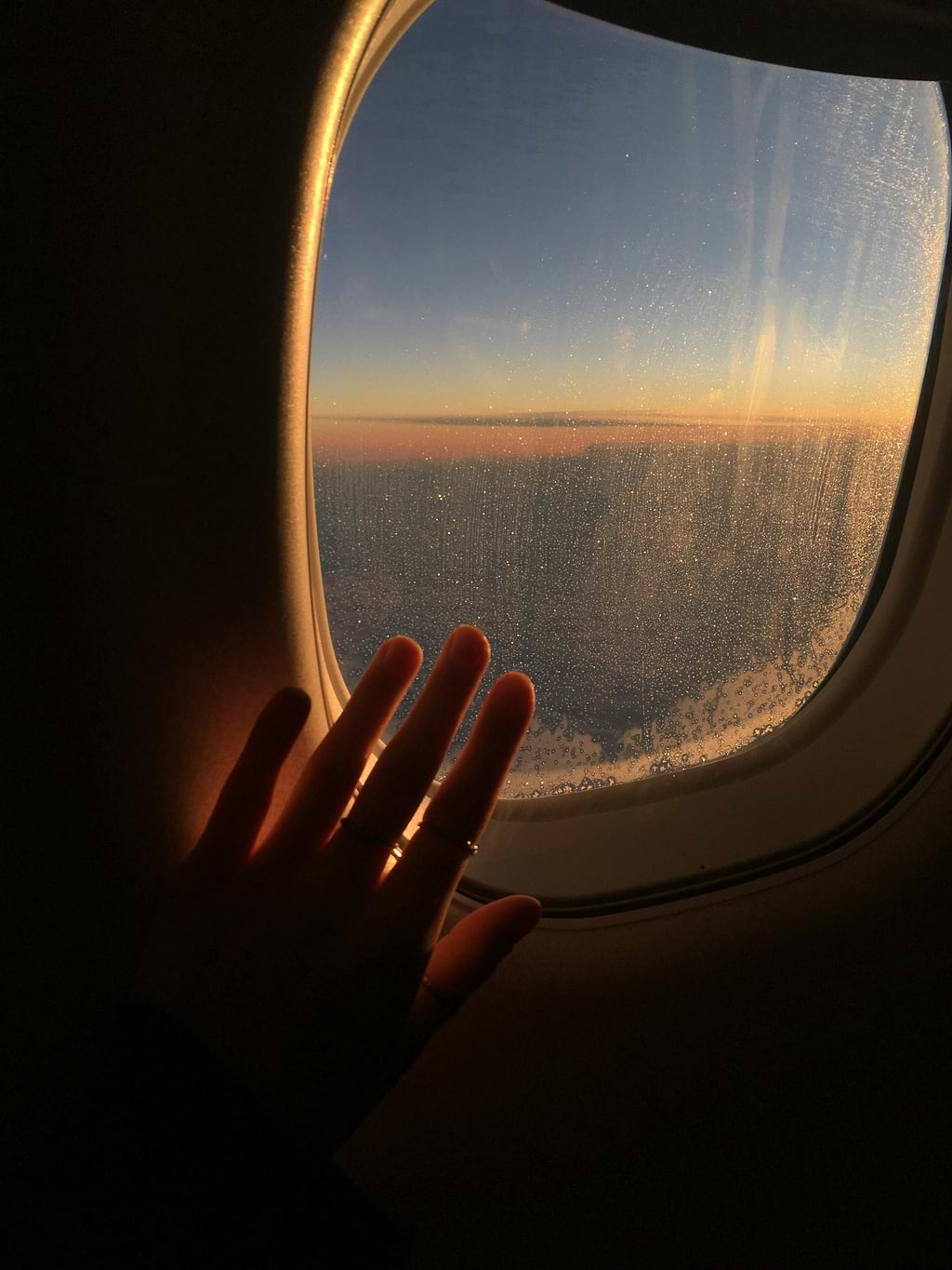 Conseils contre jambes lourdes en avion.