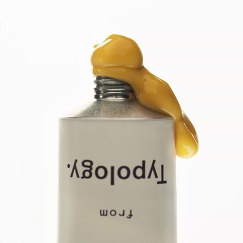 Soins cosmétiques à base de curcuma.