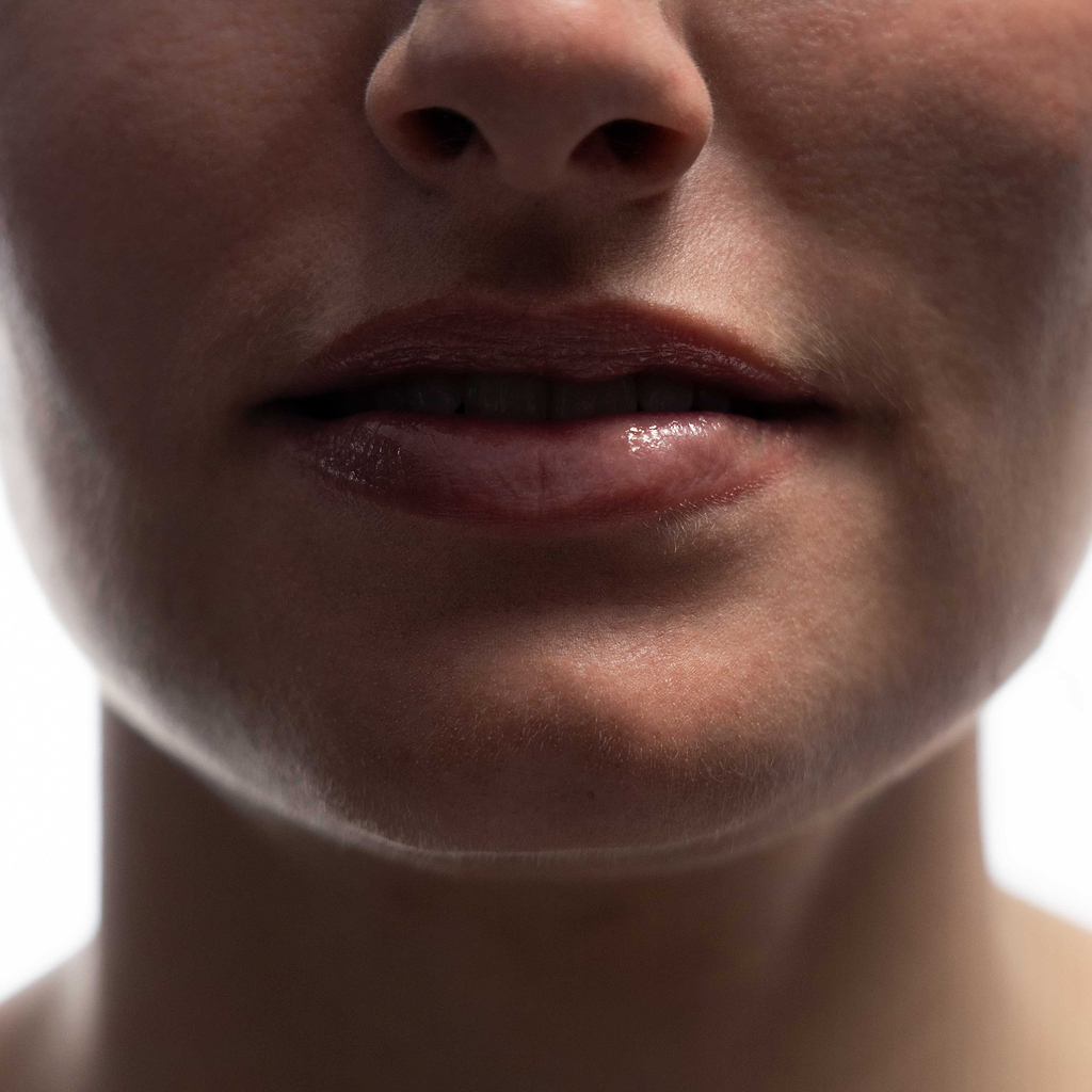 Sérum lèvres repulpant Acide hyaluronique 1% + tripeptide — Typology