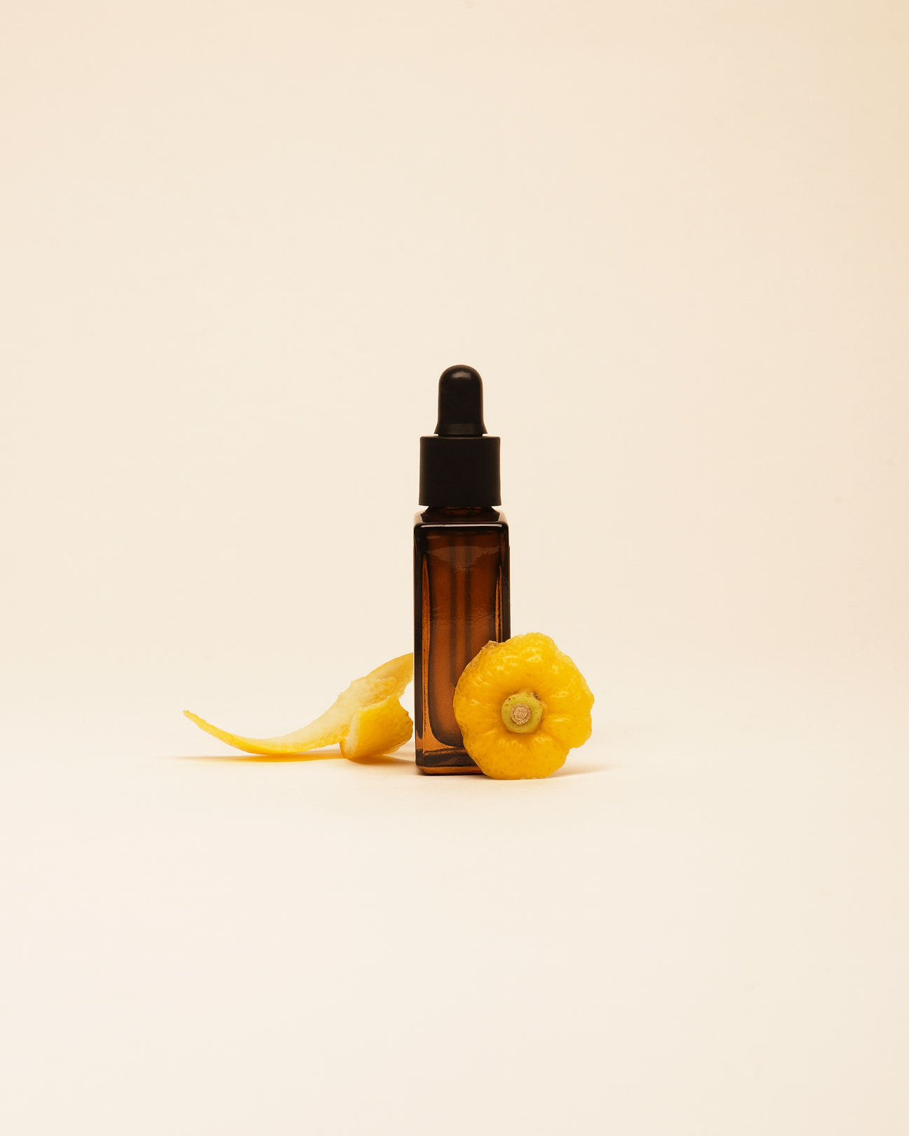 Soins à l'acide arbutine.