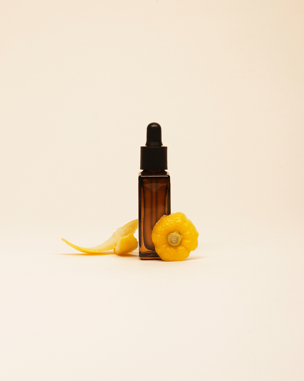 Soins à l'acide arbutine.