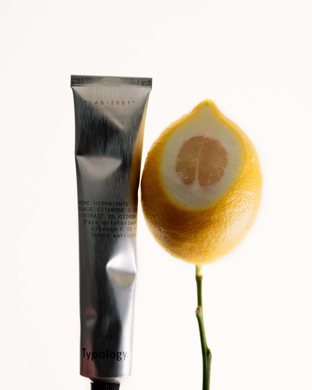 Eau de citron et peau terne.