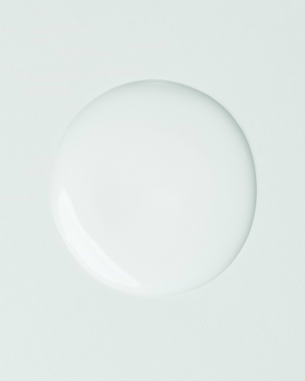 Sérum Taches et Fermeté Acide tranexamique 5% + Tetrapeptide  — Typology
