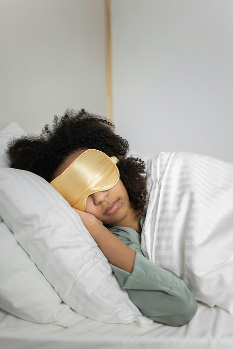 Lien entre manque de sommeil et teint terne.