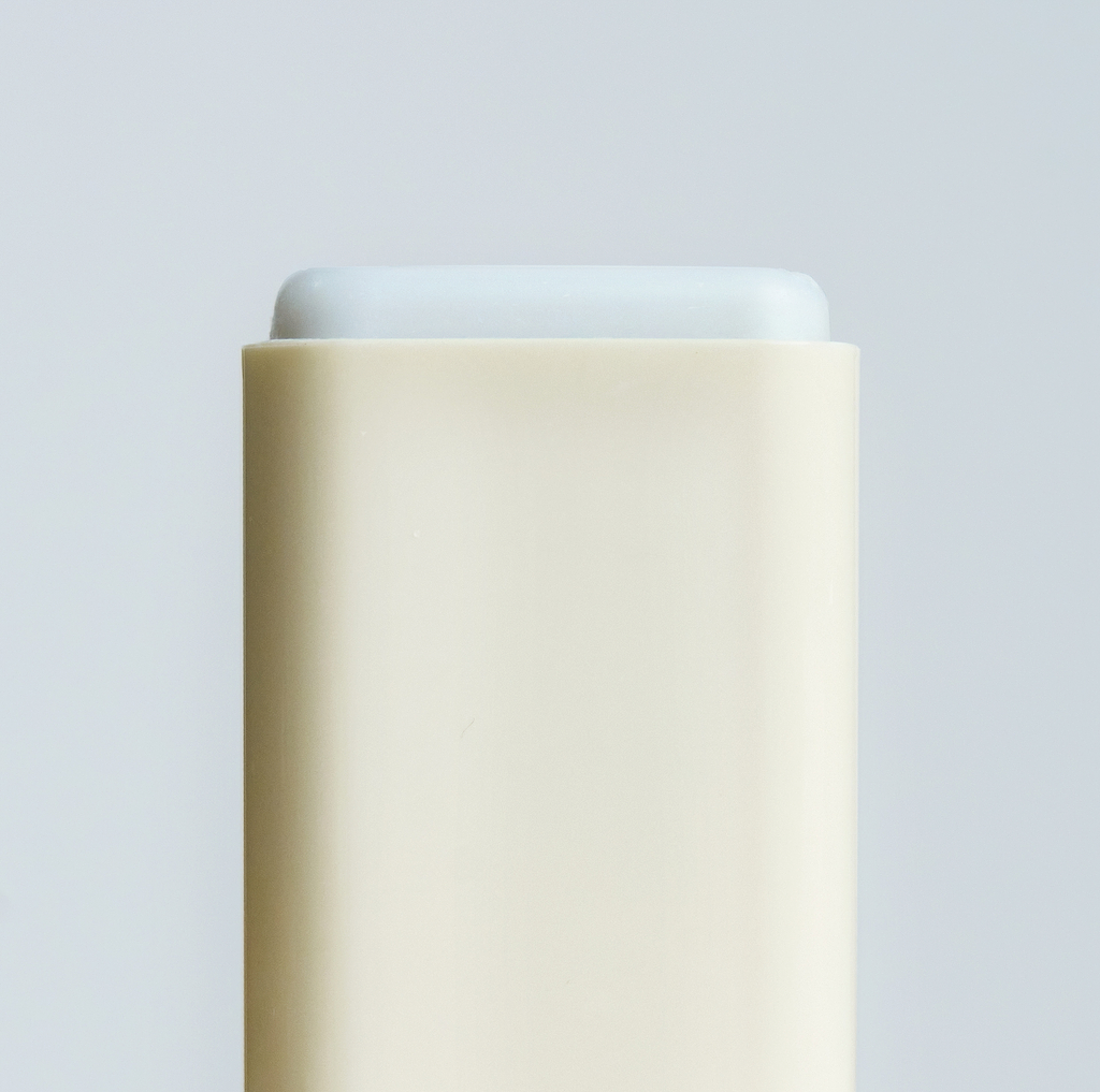 Stick cryo-repulpant visage et yeux Acide polyglutamique 1% + Spirodèle — Typology