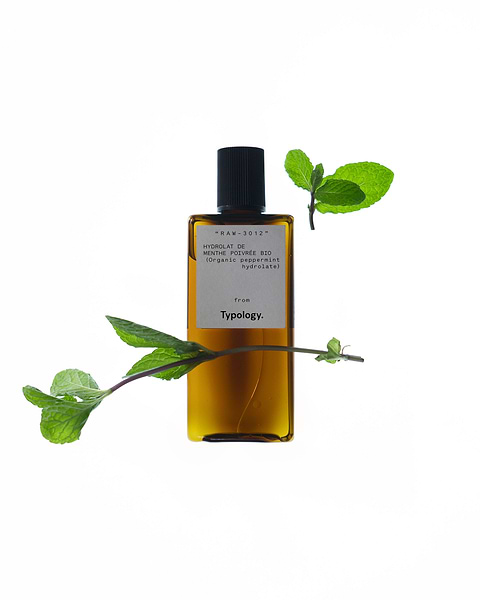 hydrolat menthe poivrée mis en scène