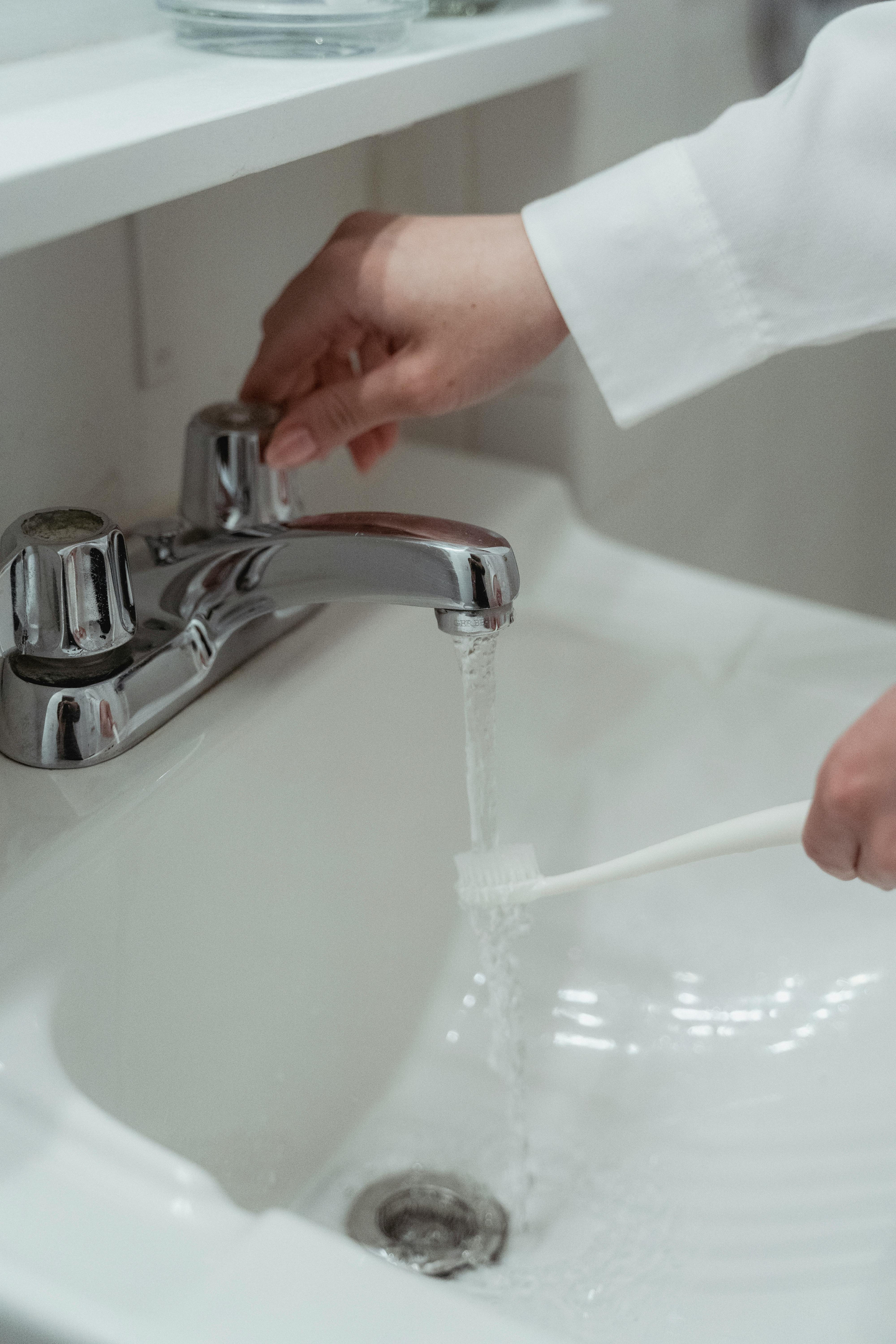 Bain de bouche à l'huile de coco.